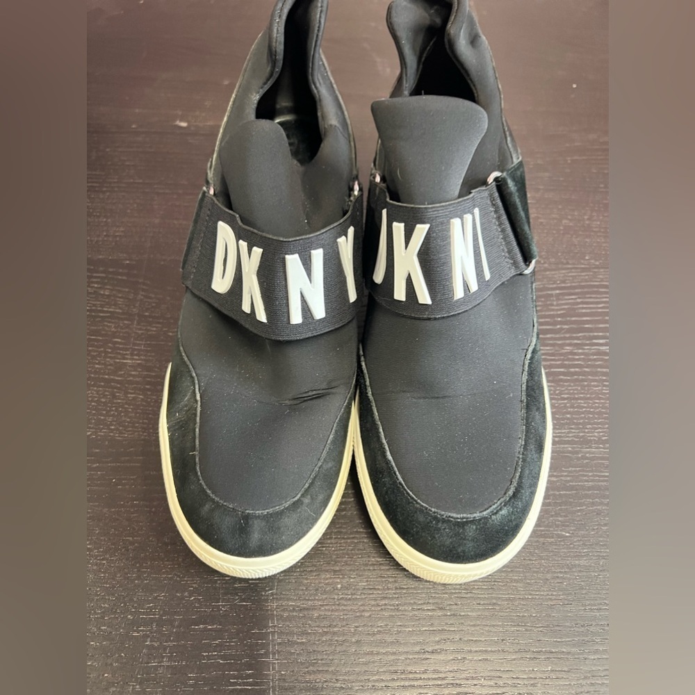 Retro Women’s DNKY Cosmos Wedge Black Slip on Sneakers Sz 8.5 Shoes 39B